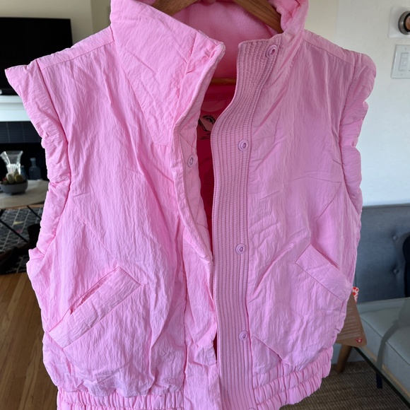 Care FP Scrunch Time Puffer Vest - size medium - new with tags. RRP $148. - Picture 9 of 10
